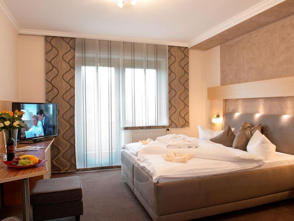 Dreilandhof Otel Fürstenfeld Dış mekan fotoğraf