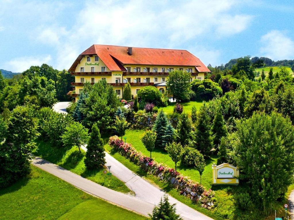 Dreilandhof Otel Fürstenfeld Dış mekan fotoğraf
